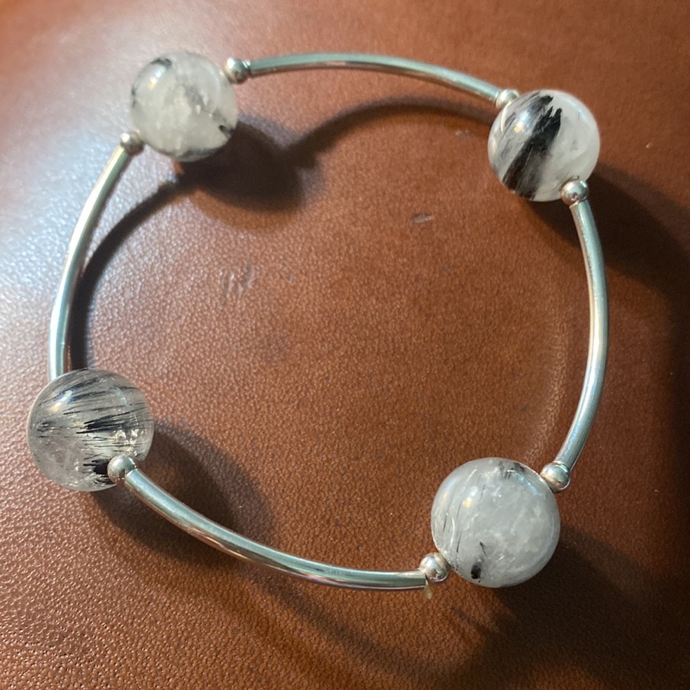 Blessing bracelet silver with gray and black pearls